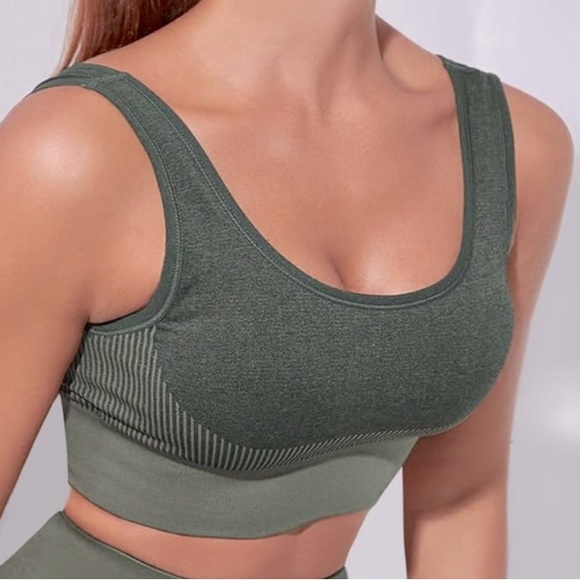 Shein Luvlette Medium Support Solid Sports Bra Army Green Size Medium - Picture 5 of 6
